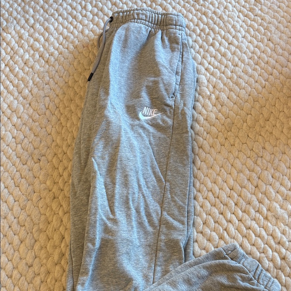 Nike Women's Light Gray cuffed Sweatpants